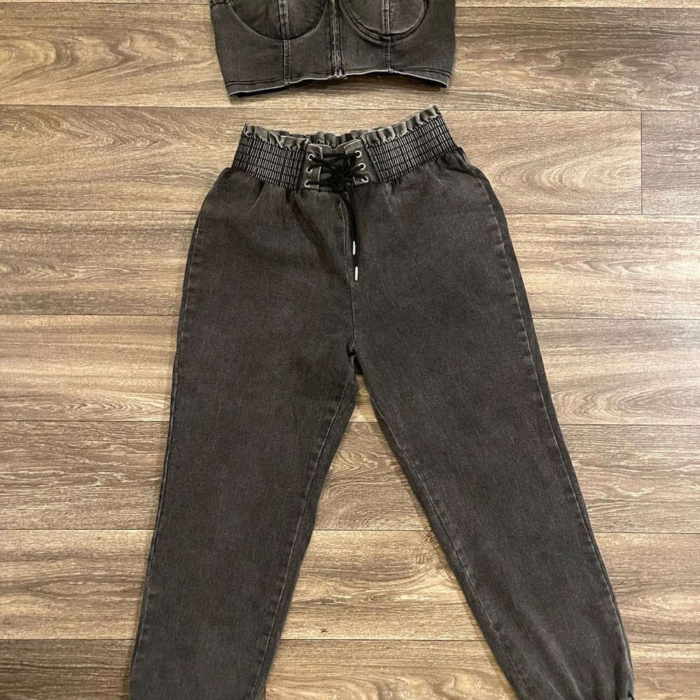 Fashion Nova Charcoal Ankle & Cropped Jeans